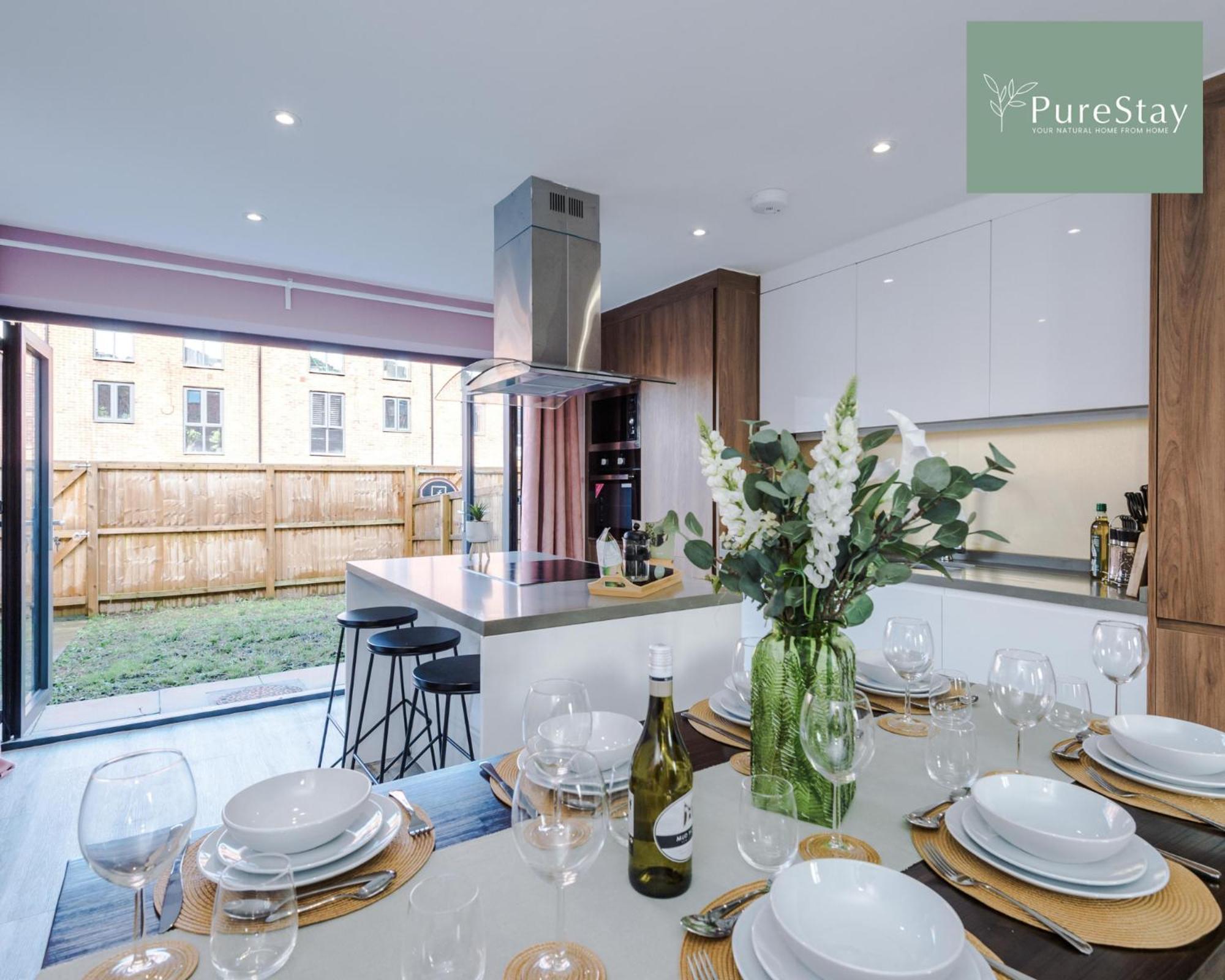 Stunning Five Bedroom Manchester House With Free Parking By Purestay Short Lets & Serviced Accommodation 外观 照片