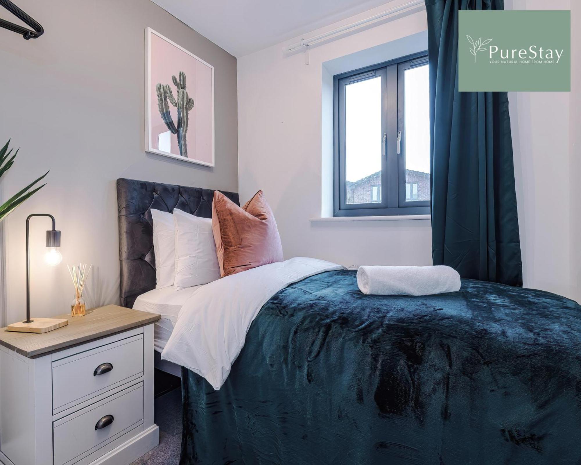 Stunning Five Bedroom Manchester House With Free Parking By Purestay Short Lets & Serviced Accommodation 外观 照片